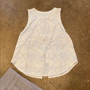 Lululemon mesh panel 💕